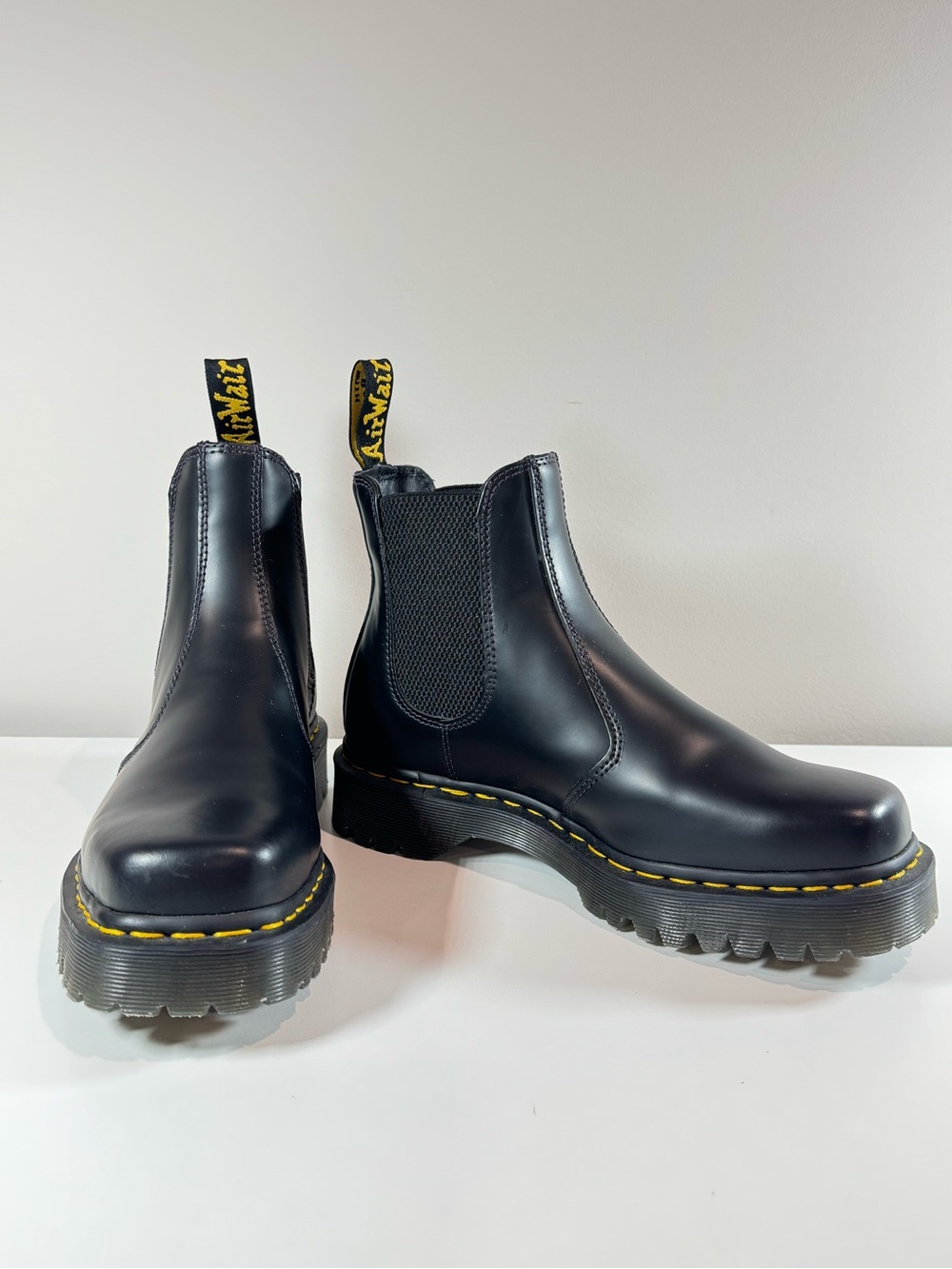 Dr. Martens 2976 Bex Squared Toe Leather Chelsea Boots men 8 women 9 retired